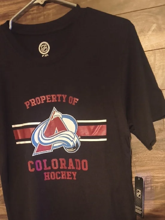 NHL - Property Of Colorado Avalanche T-Shirt - Small - Black New With Tags - Picture 3 of 7
